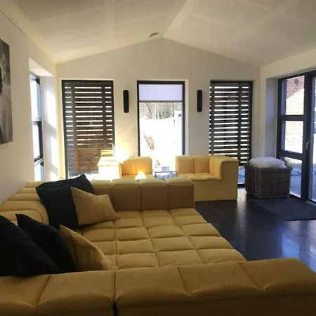 Luxury No 27a Ferienhaus